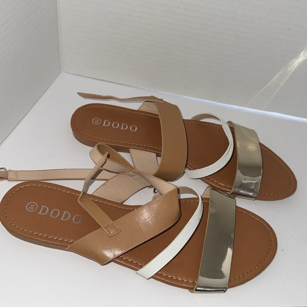 DODO size 10 tan gold white sandals